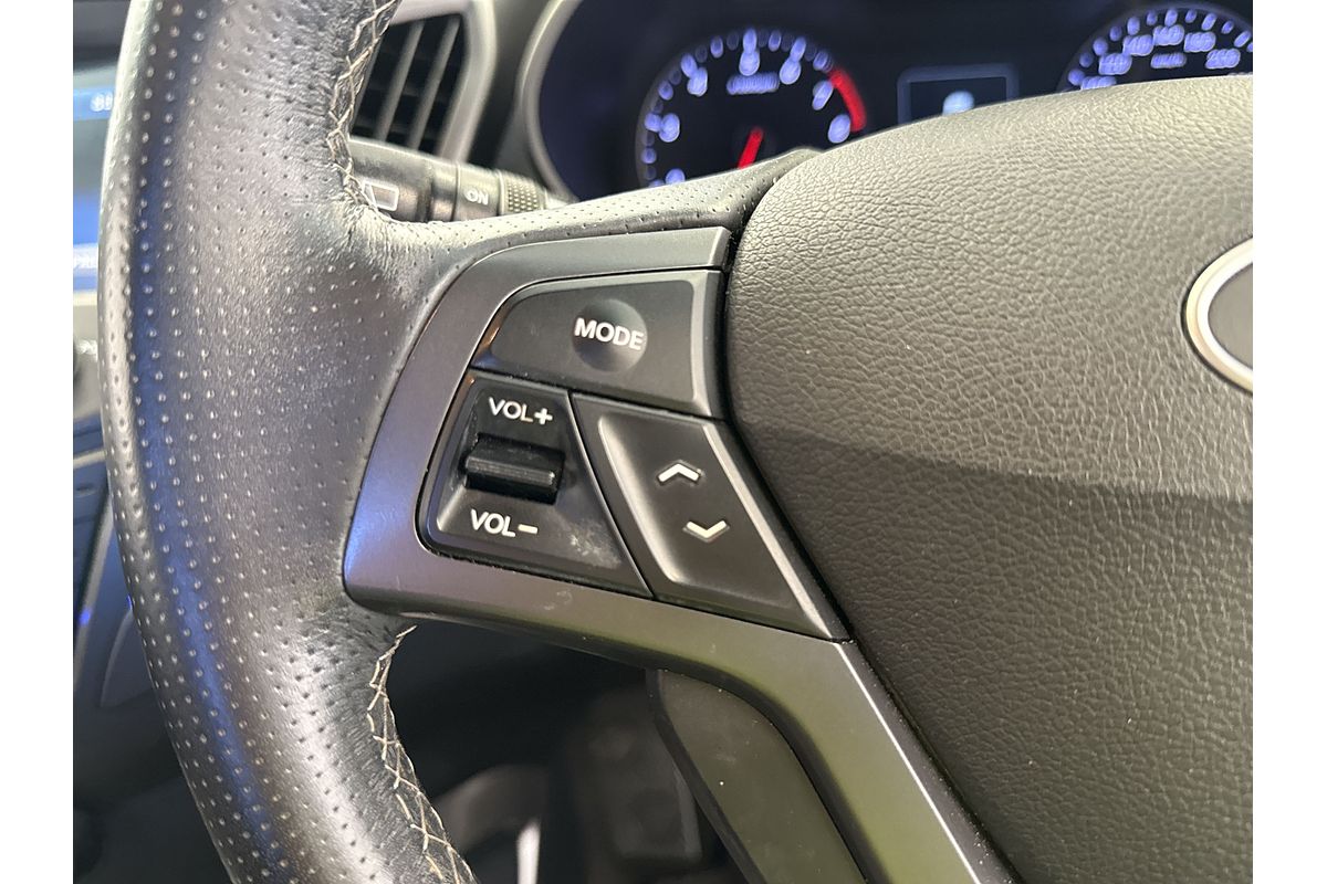 2017 Hyundai Veloster SR Turbo FS5 Series II