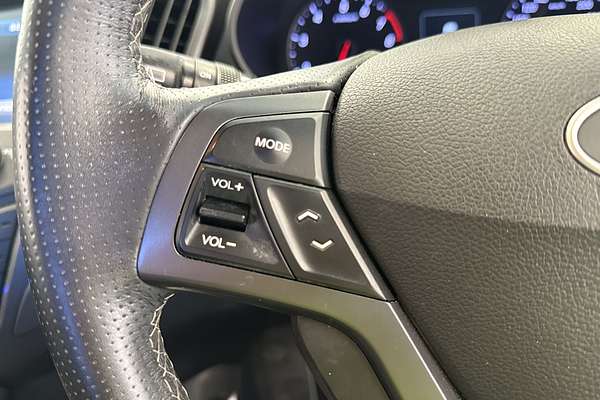 2017 Hyundai Veloster SR Turbo FS5 Series II