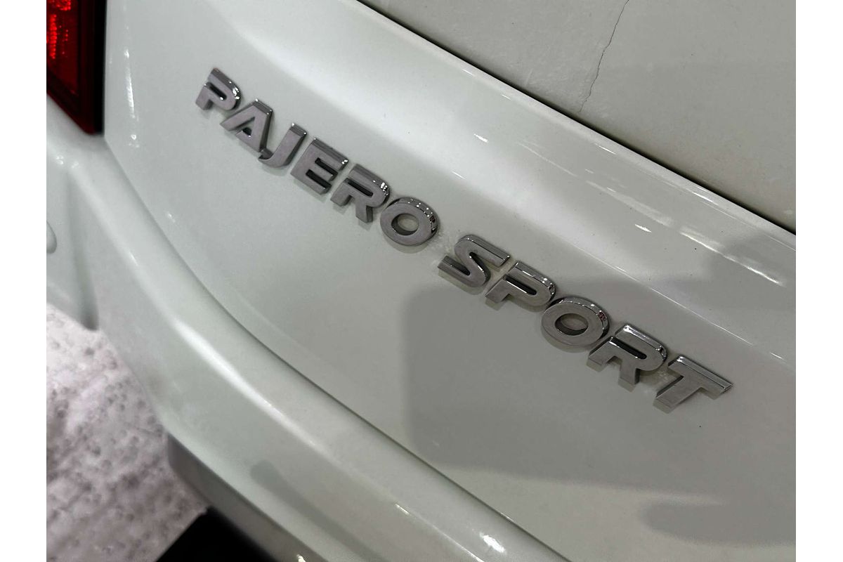 2017 Mitsubishi Pajero Sport GLX QE