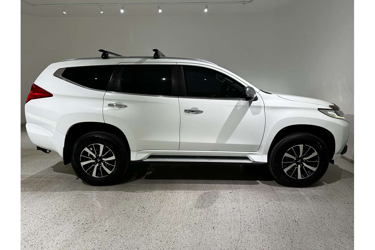 2017 Mitsubishi Pajero Sport GLX QE
