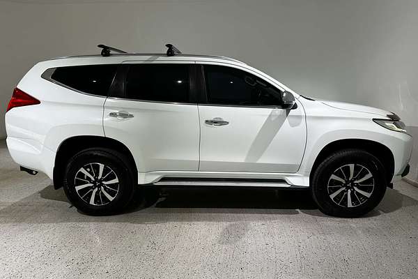 2017 Mitsubishi Pajero Sport GLX QE