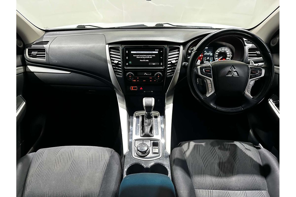2017 Mitsubishi Pajero Sport GLX QE