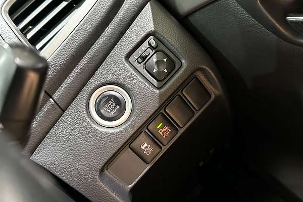 2017 Mitsubishi Pajero Sport GLX QE