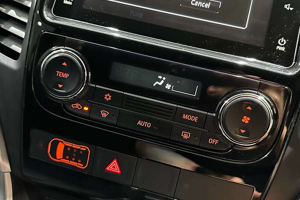 2017 Mitsubishi Pajero Sport GLX QE