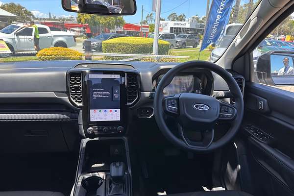 2025 Ford Everest Ambiente 2.0L