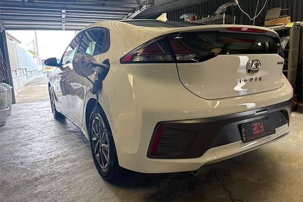 2022 Hyundai IONIQ Electric Elite AE.V4