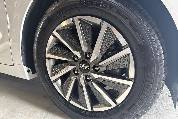 2022 Hyundai IONIQ Electric Elite AE.V4