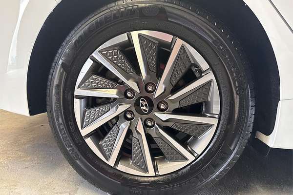 2022 Hyundai IONIQ Electric Elite AE.V4