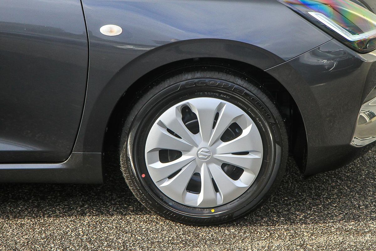 2025 Suzuki Swift Hybrid UZ