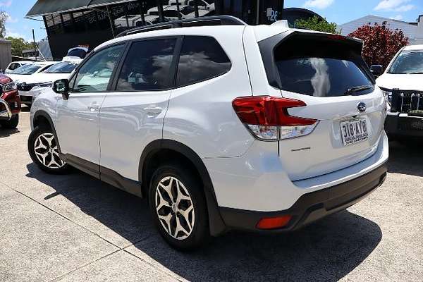 2021 Subaru Forester 2.5i S5