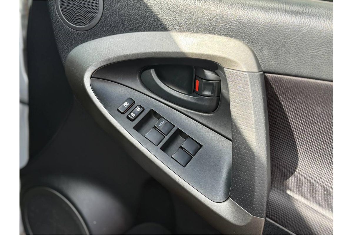 2012 Toyota RAV4 CV ACA33R