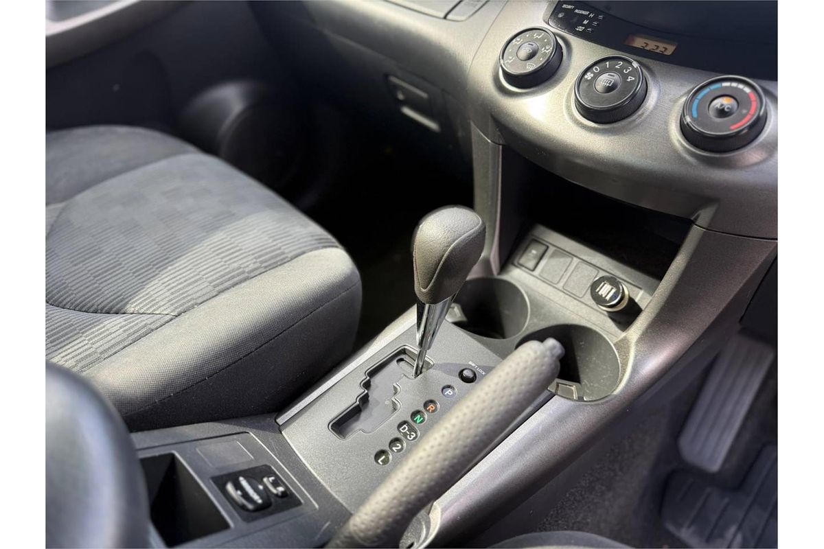 2012 Toyota RAV4 CV ACA33R