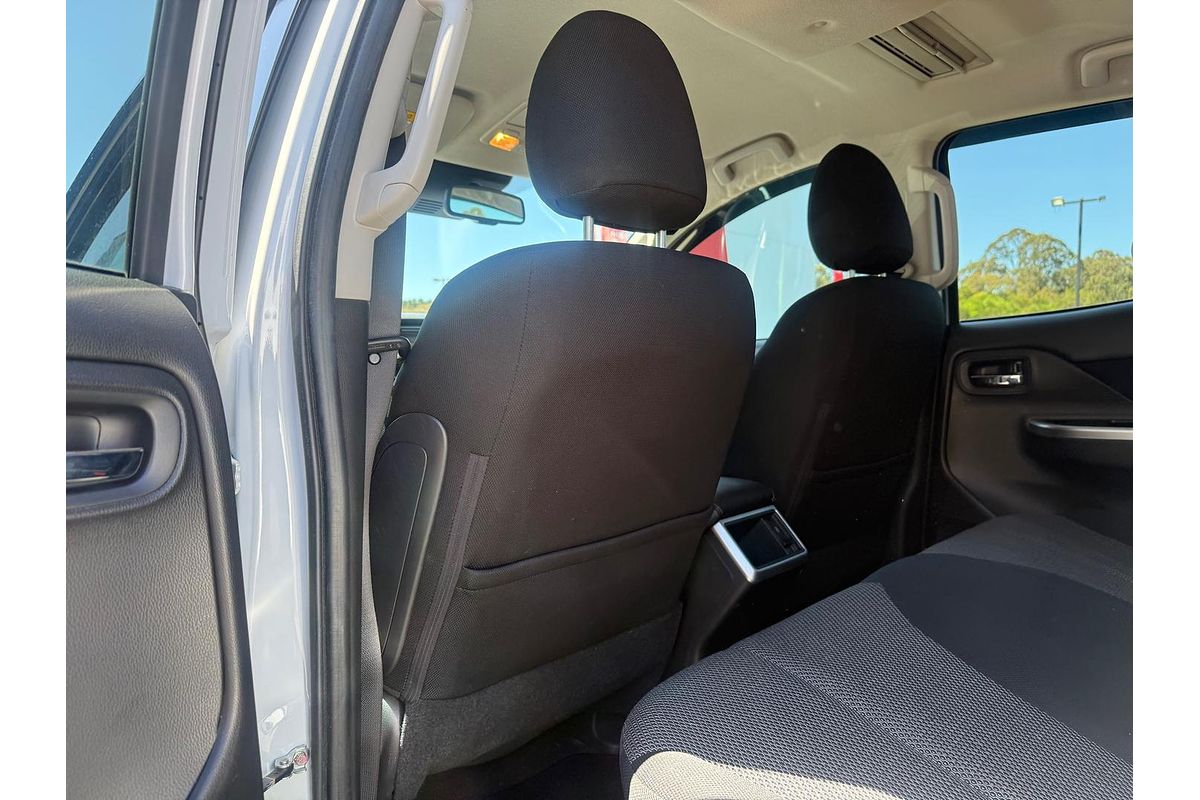 2019 Mitsubishi Triton GLS MR 4X4