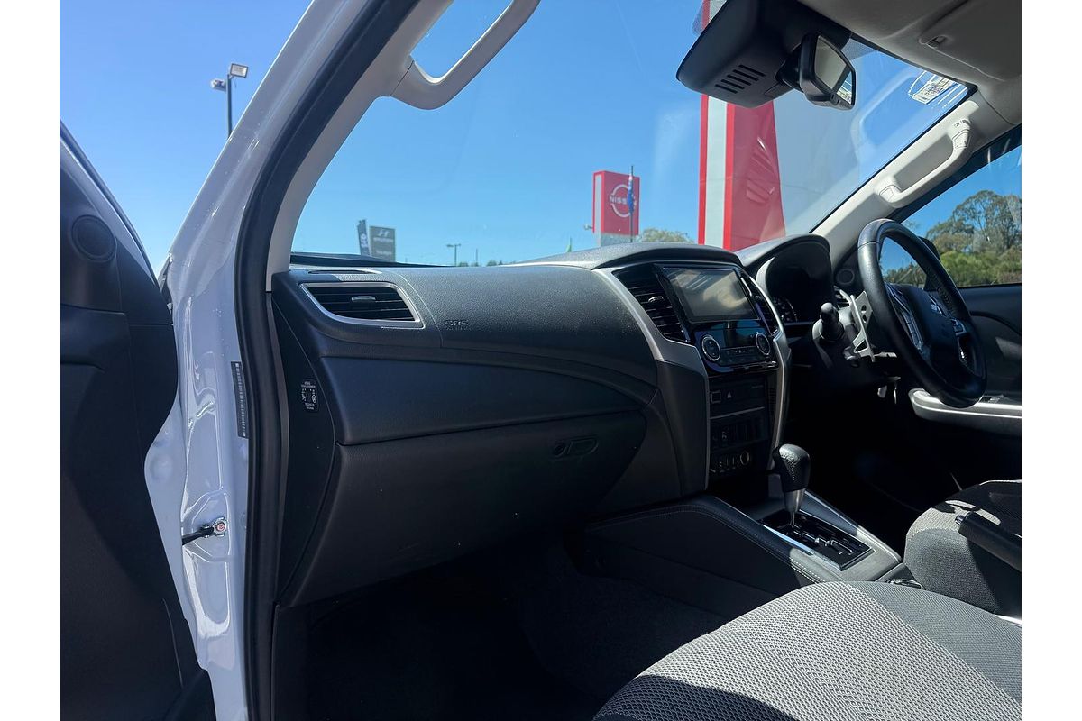 2019 Mitsubishi Triton GLS MR 4X4