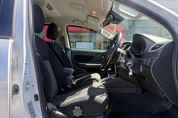 2019 Mitsubishi Triton GLS MR 4X4