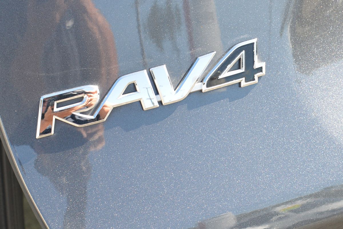 2020 Toyota RAV4 Cruiser AXAH54R