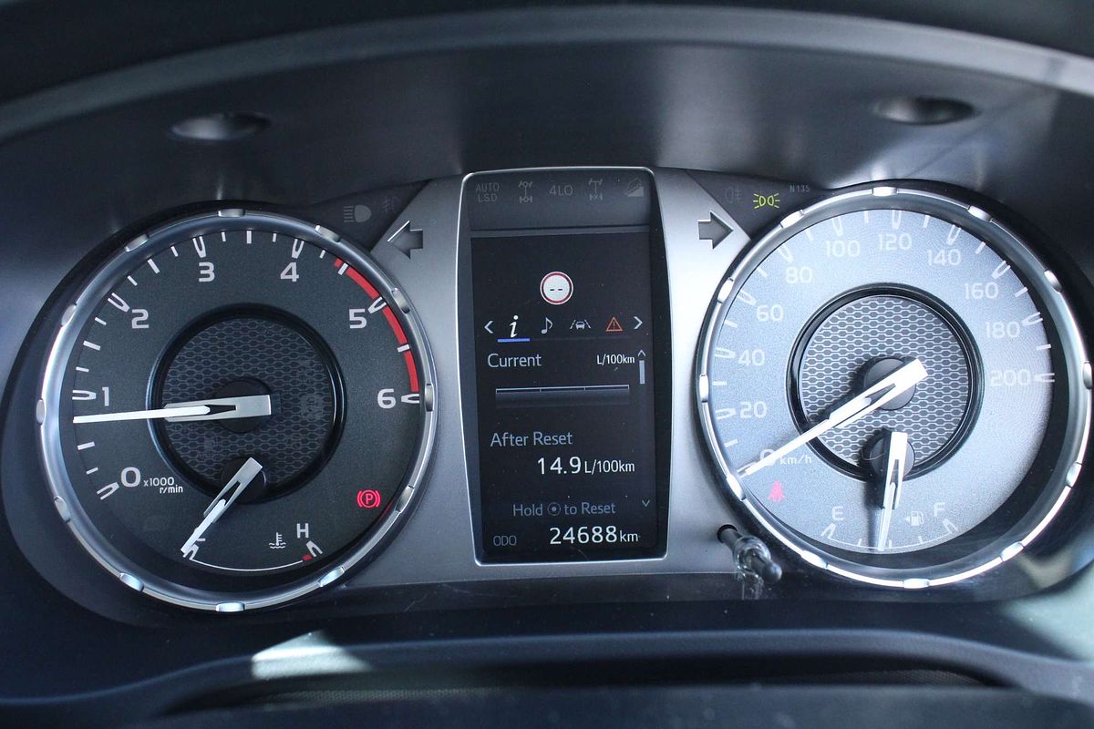 2021 Toyota Hilux SR GUN126R 4X4