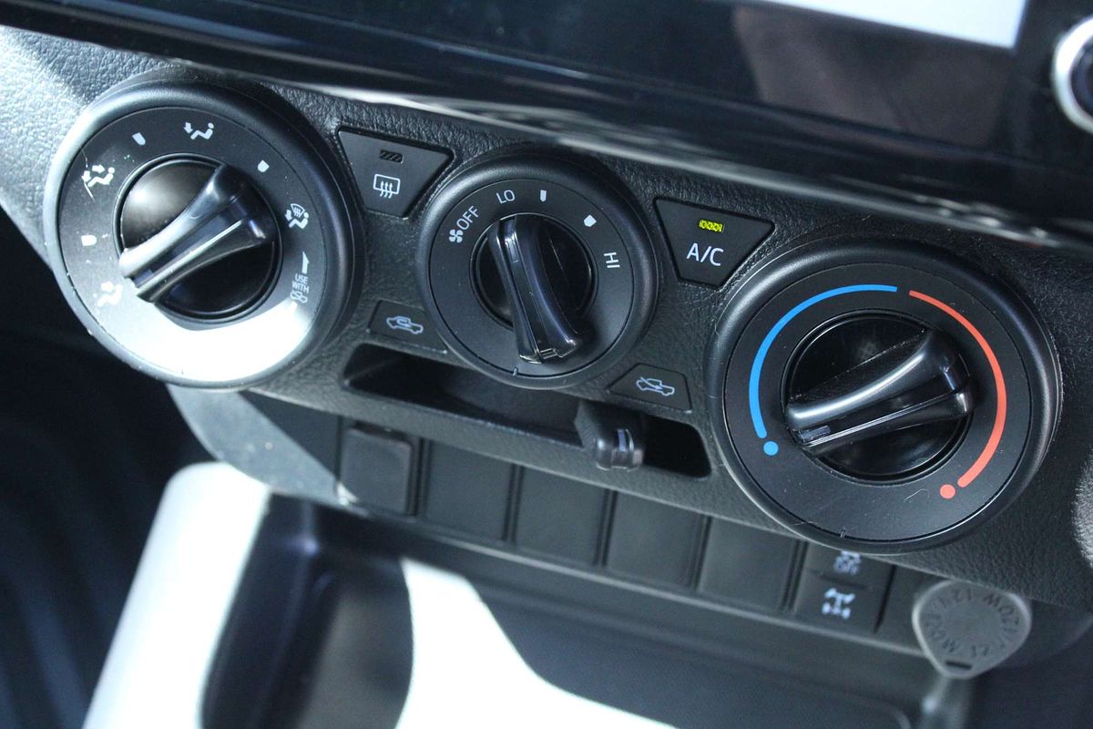 2021 Toyota Hilux SR GUN126R 4X4