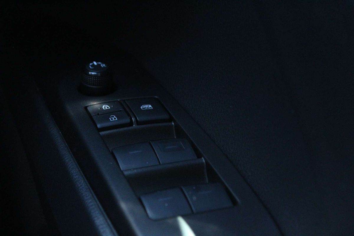 2022 Toyota Camry Ascent AXVH70R