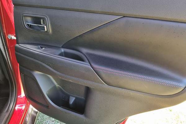 2021 Mitsubishi Outlander Black Edition ZL