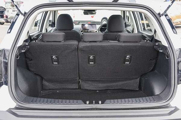 2025 Mahindra XUV3XO AX5L