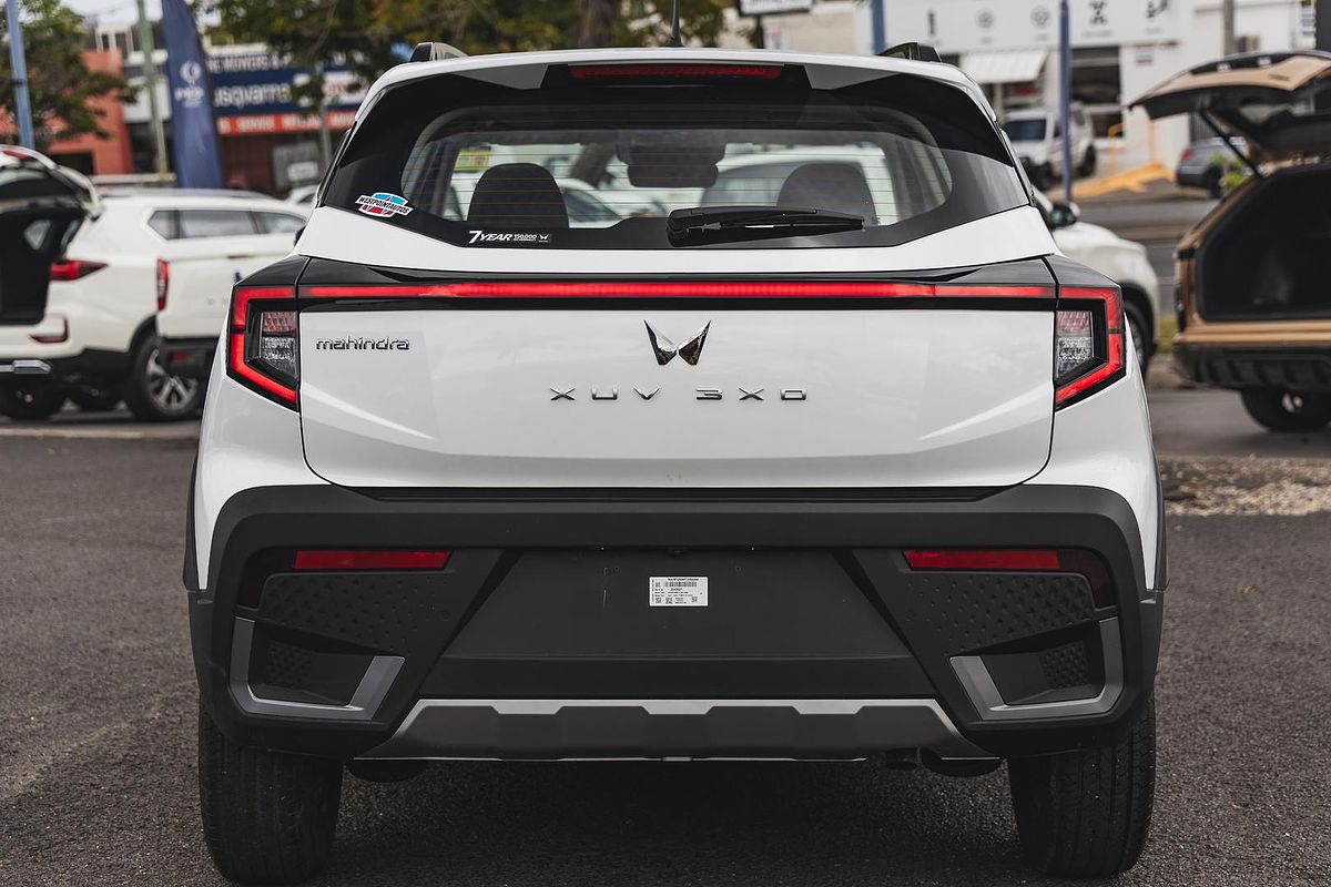 2025 Mahindra XUV3XO AX5L