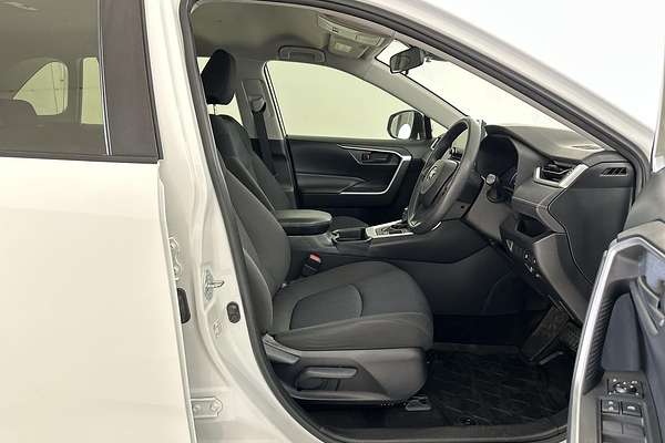 2019 Toyota RAV4 GX AXAH52R