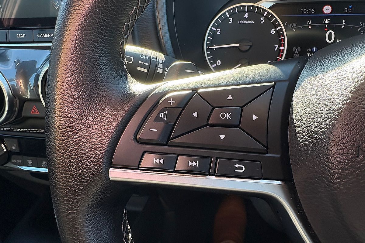 2023 Nissan JUKE ST-L F16