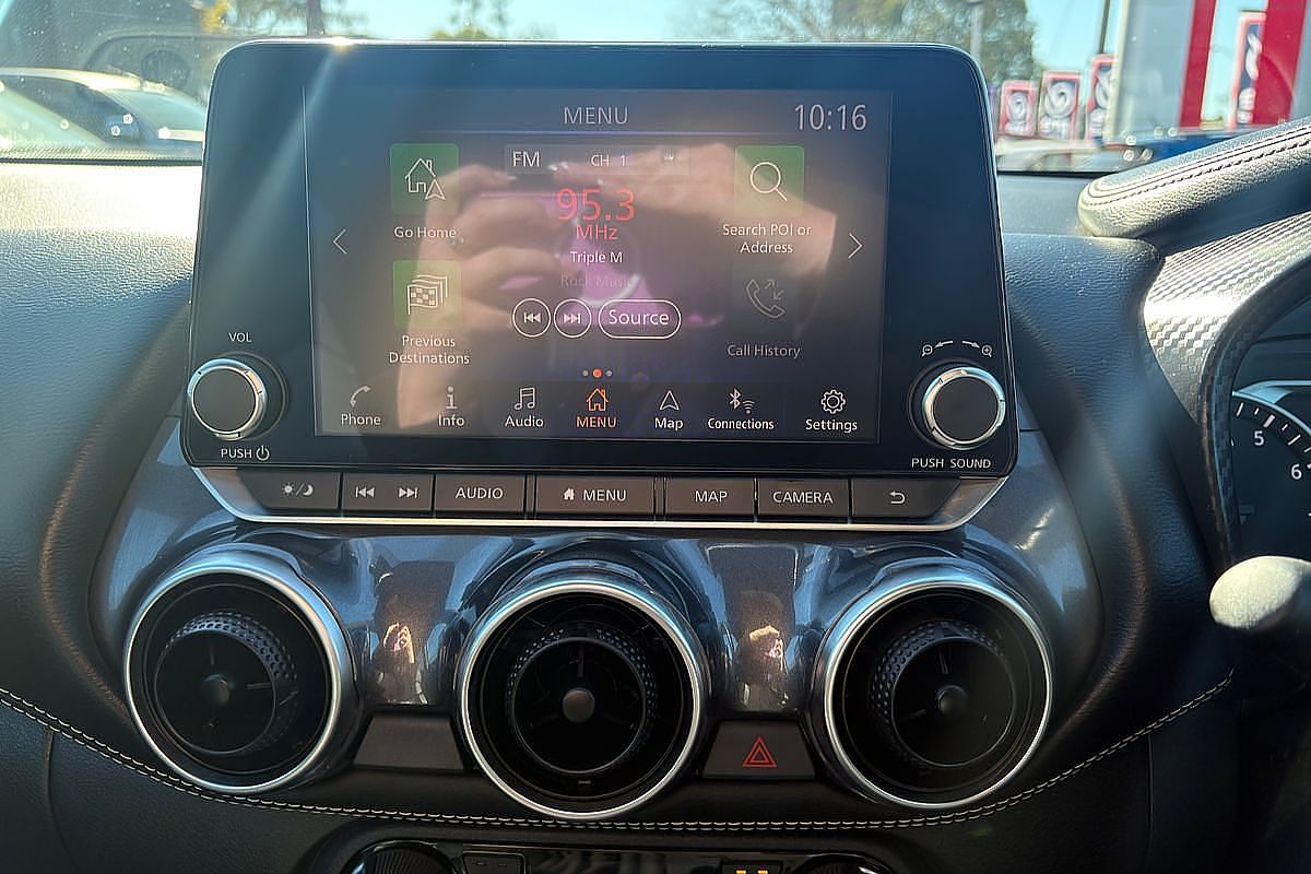 2023 Nissan JUKE ST-L F16