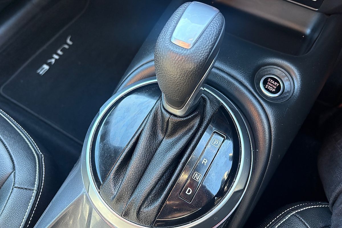 2023 Nissan JUKE ST-L F16