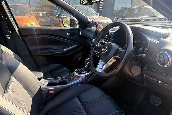 2023 Nissan JUKE ST-L F16