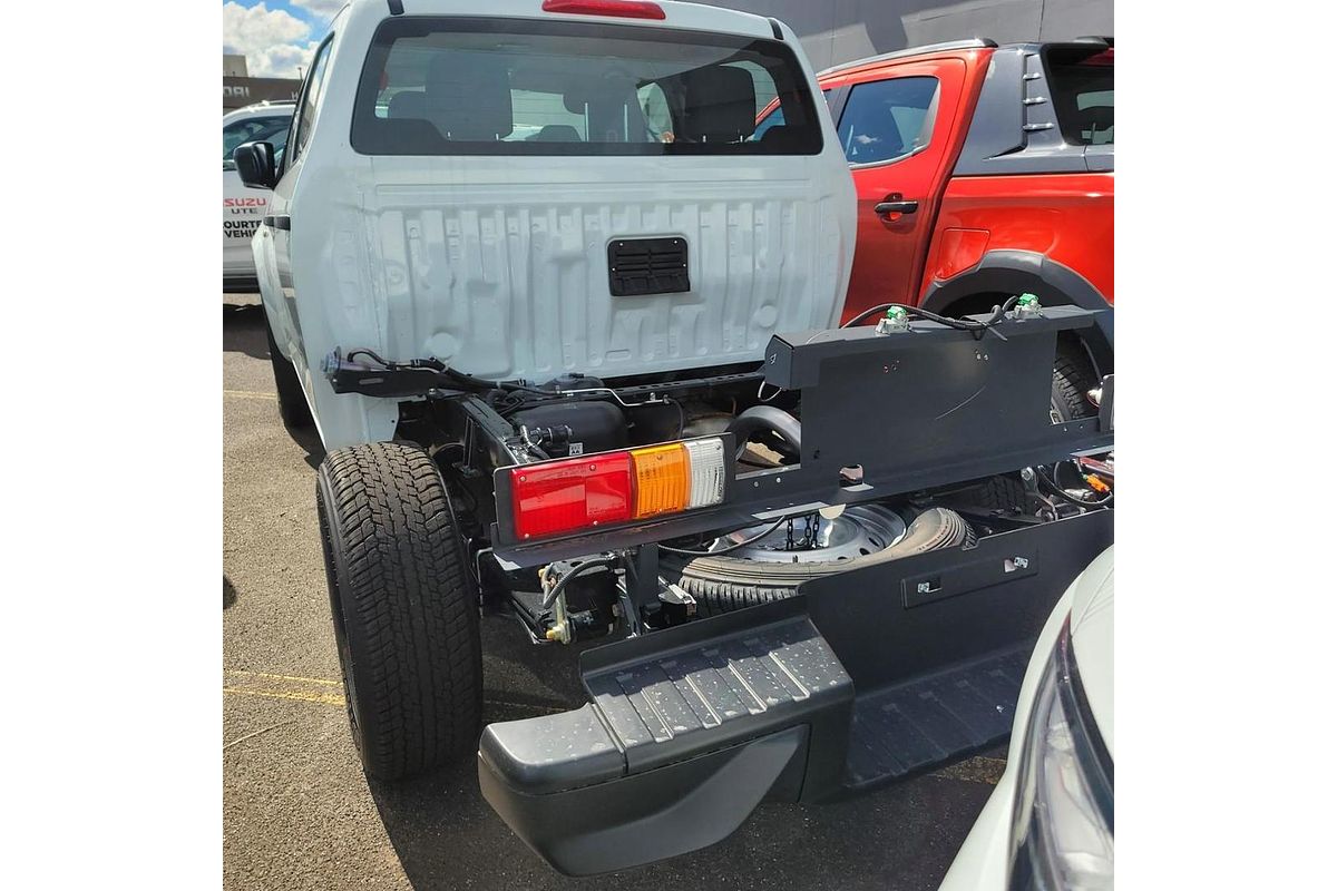 2025 Isuzu D-MAX SX High Ride Rear Wheel Drive