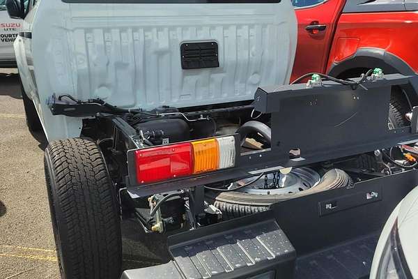 2025 Isuzu D-MAX SX High Ride Rear Wheel Drive