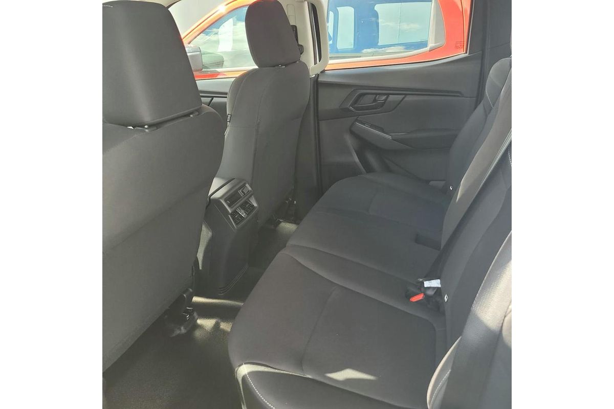 2025 Isuzu D-MAX SX High Ride Rear Wheel Drive