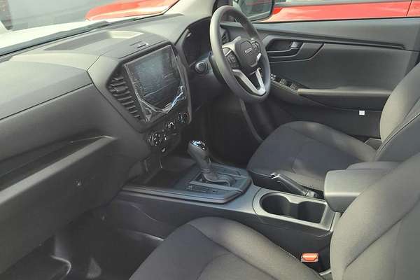 2025 Isuzu D-MAX SX High Ride Rear Wheel Drive