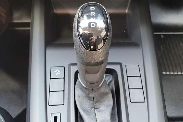 2025 Isuzu D-MAX SX High Ride Rear Wheel Drive