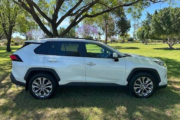 2022 Toyota RAV4 Cruiser MXAA52R