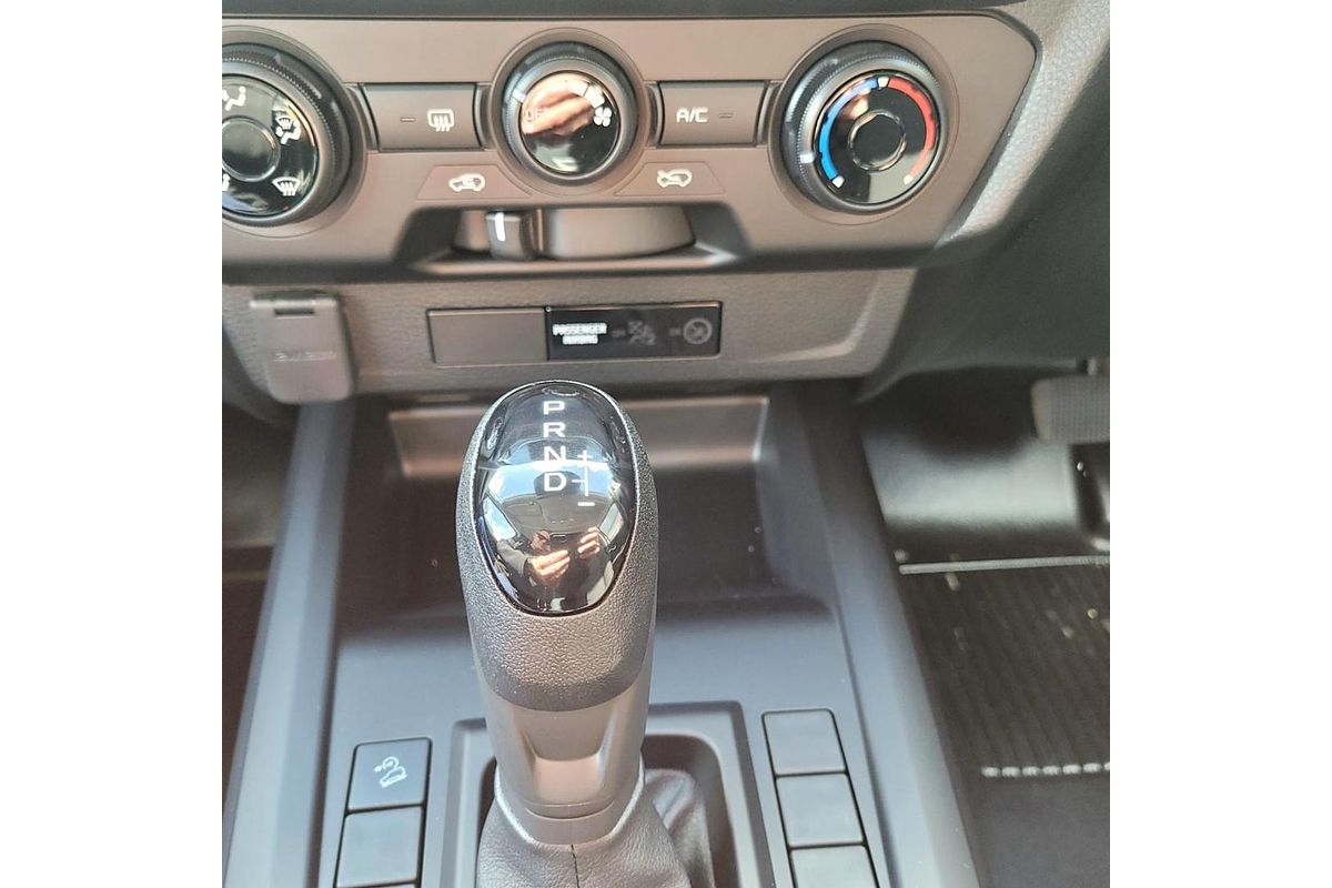 2025 Isuzu D-MAX SX High Ride Rear Wheel Drive