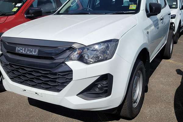 2025 Isuzu D-MAX SX High Ride Rear Wheel Drive