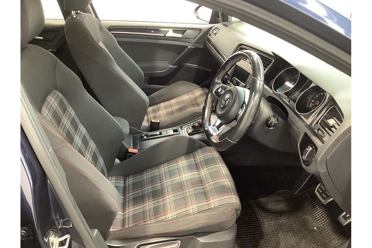 2016 Volkswagen Golf GTI 7
