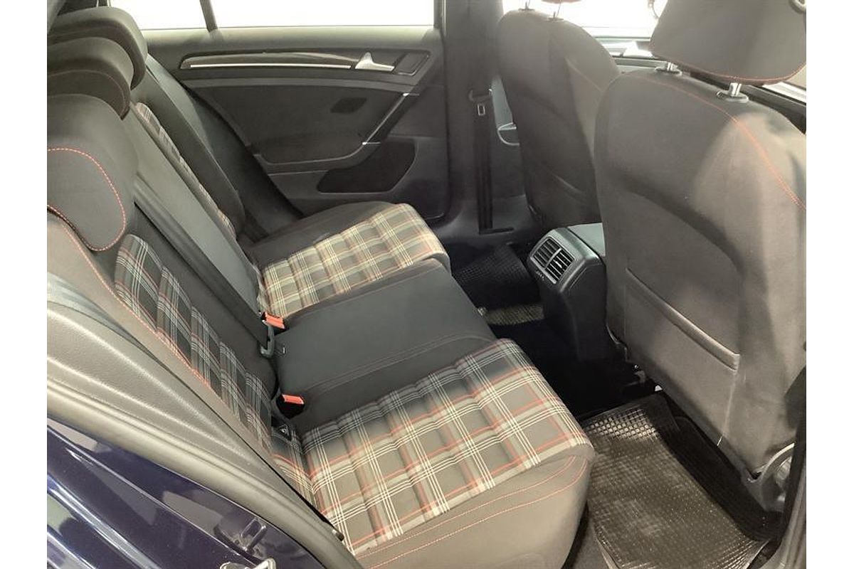 2016 Volkswagen Golf GTI 7