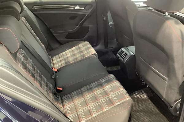 2016 Volkswagen Golf GTI 7