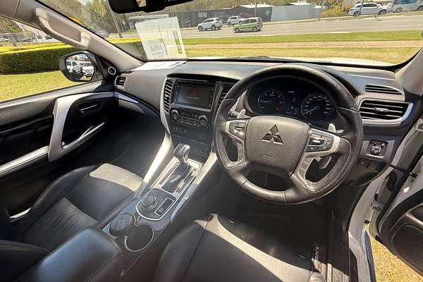 2016 Mitsubishi Pajero Sport Exceed QE