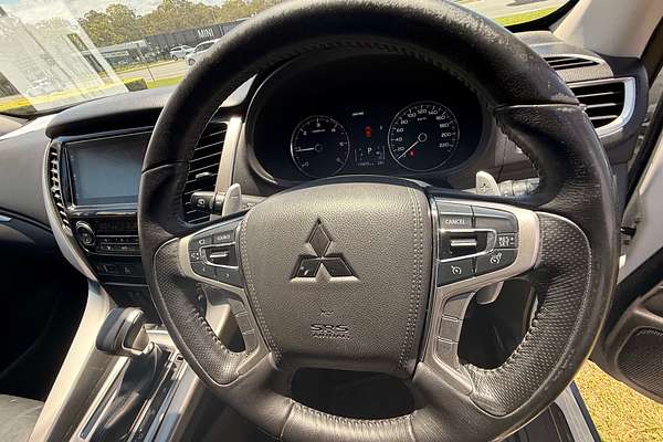 2016 Mitsubishi Pajero Sport Exceed QE