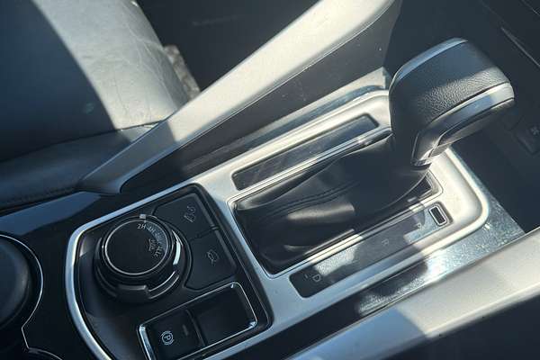 2016 Mitsubishi Pajero Sport Exceed QE