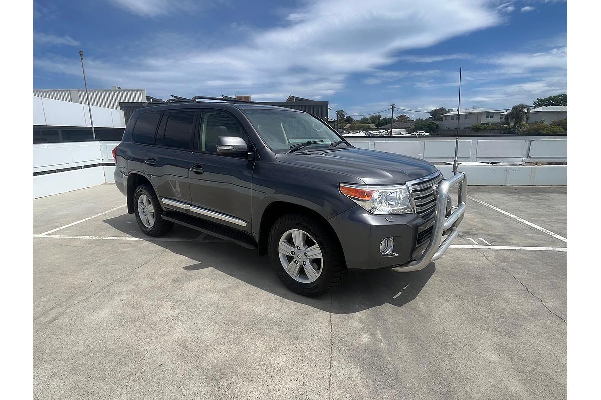 2014 Toyota Landcruiser Sahara VDJ200R