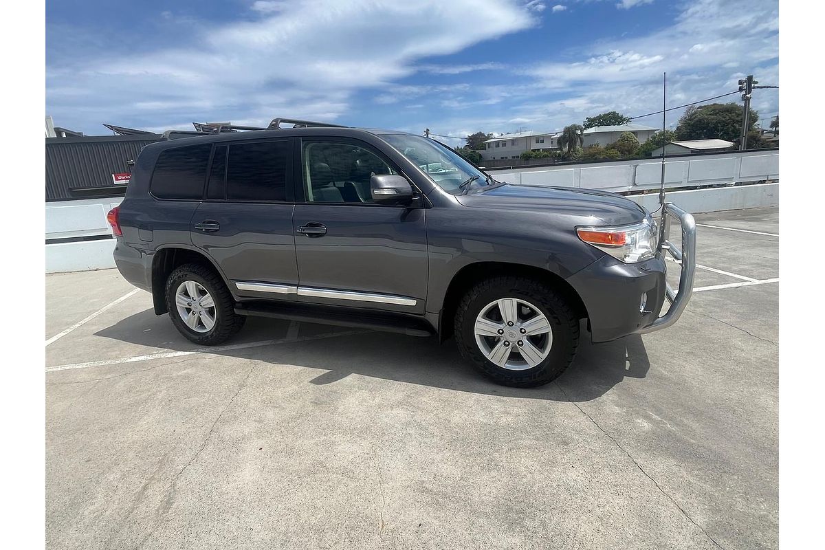 2014 Toyota Landcruiser Sahara VDJ200R