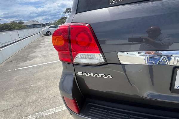 2014 Toyota Landcruiser Sahara VDJ200R