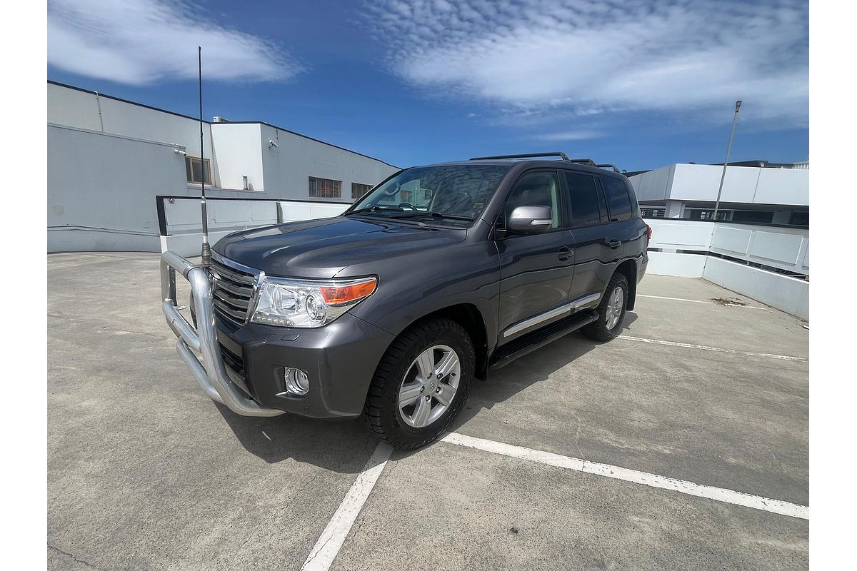 2014 Toyota Landcruiser Sahara VDJ200R