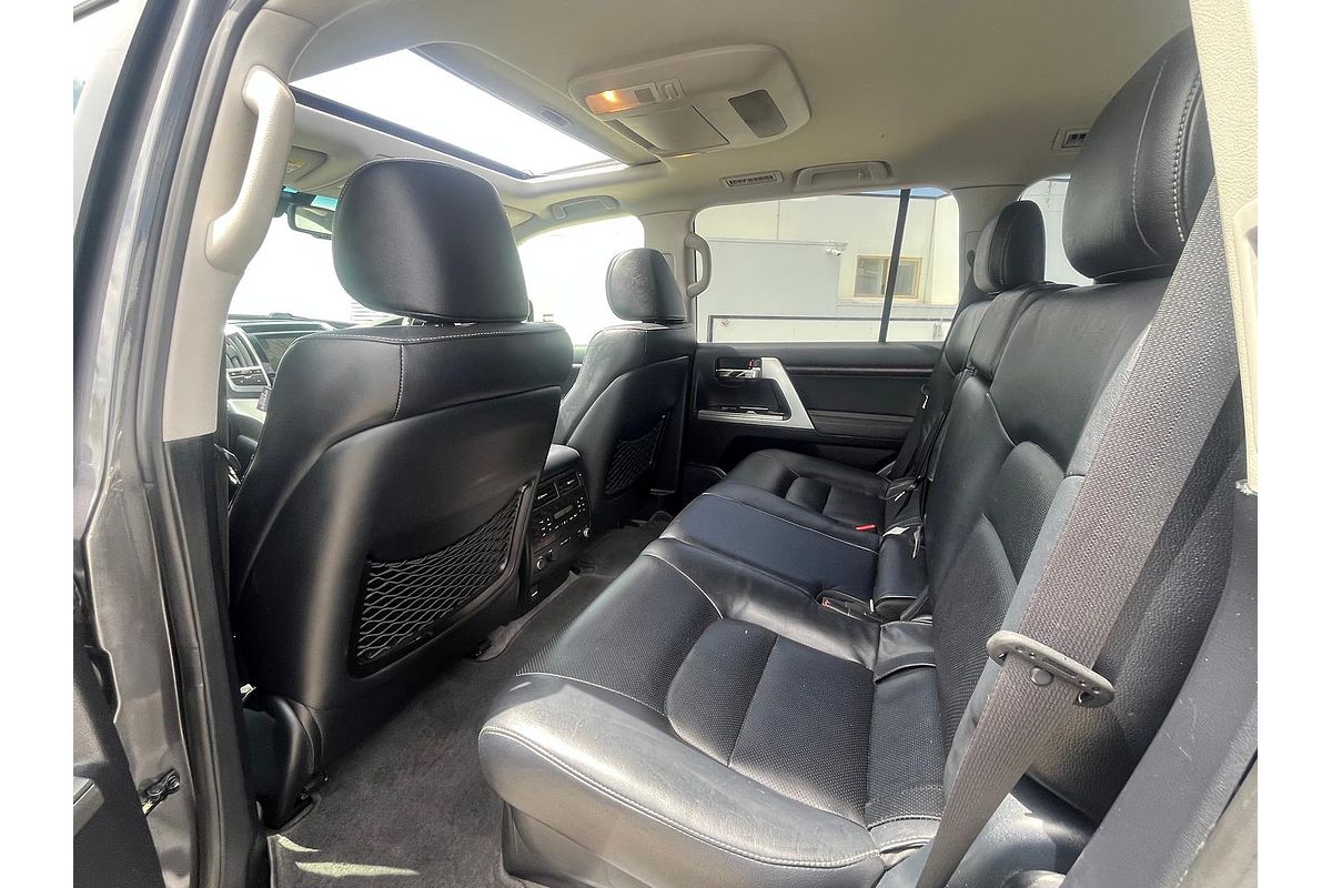 2014 Toyota Landcruiser Sahara VDJ200R